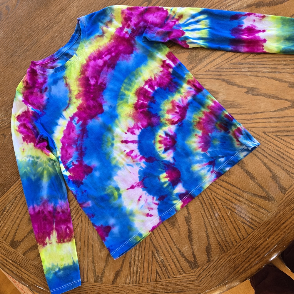 Time and Tru Blue and Pink Long Sleeve Tee